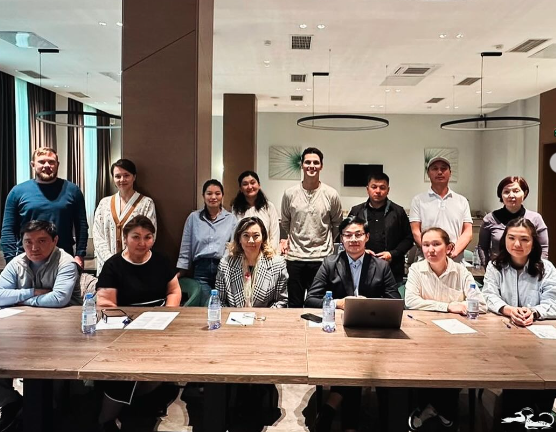 On May 2-3, 2024, a workshop was held in Almaty for development of the Joint Action Plan organized by Wildlife Without Borders Kazakhstan, as part of the project Enhancing Transboundary Conservation Efforts Between Chon-Kemin State Nature Park (Kyrgyzstan) and Ile-Alatau National Park (Kazakhstan) implemented with the financial support of the GIZ Regional Program “Integrative and Climate-sensitive Land Use in Central Asia”.