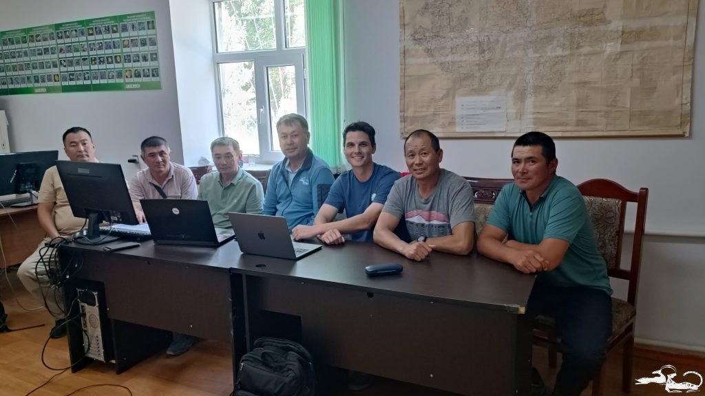 On August 15-16, Ilbirs Foundation staff conducted an introductory workshop and tested the IBEX Tool at Naryn State Nature Reserve. Designed to evaluate the effectiveness of protected area management and offer improvement recommendations, the IBEX Tool was used in the reserve for the first time.