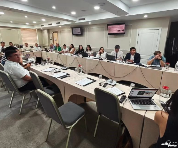 WORKSHOP ON “ILLEGAL TRADE AND OTHER THREATS TO THE SNOW LEOPARD IN CENTRAL ASIA” From July 8-9 in Bishkek, a workshop titled “Illegal Trade and Other Threats to the Snow Leopard in Central Asia” was organized.