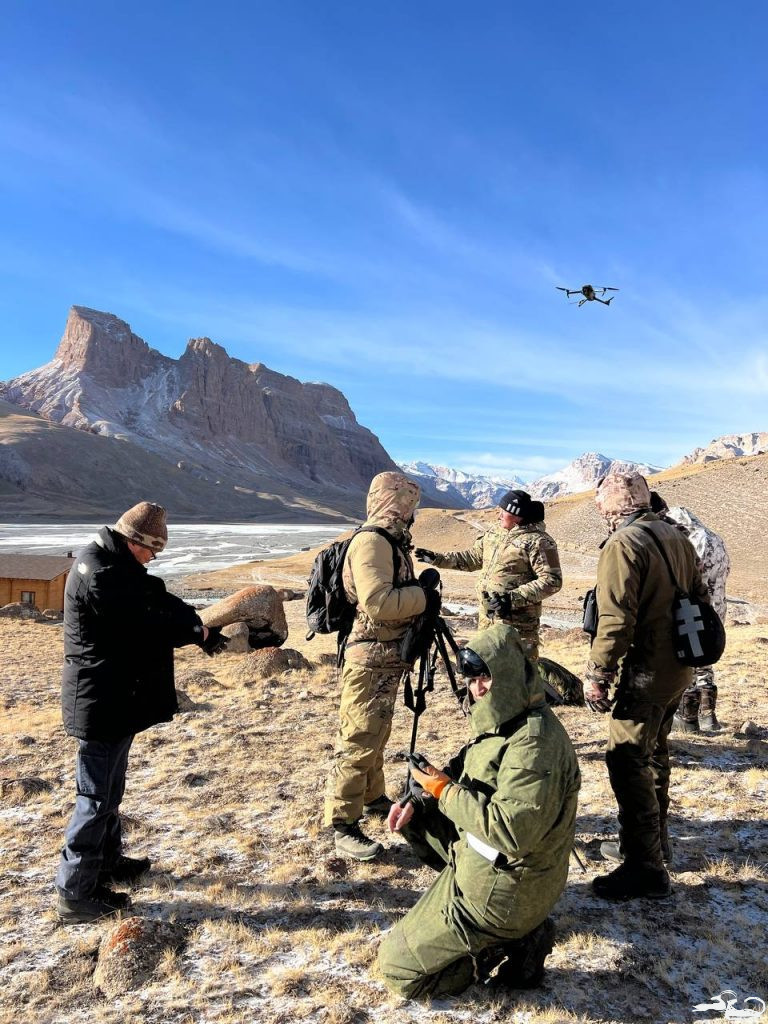 Into the Elements: A Harsh Expedition at the Edge of Kyrgyzstan ❄️🏔️